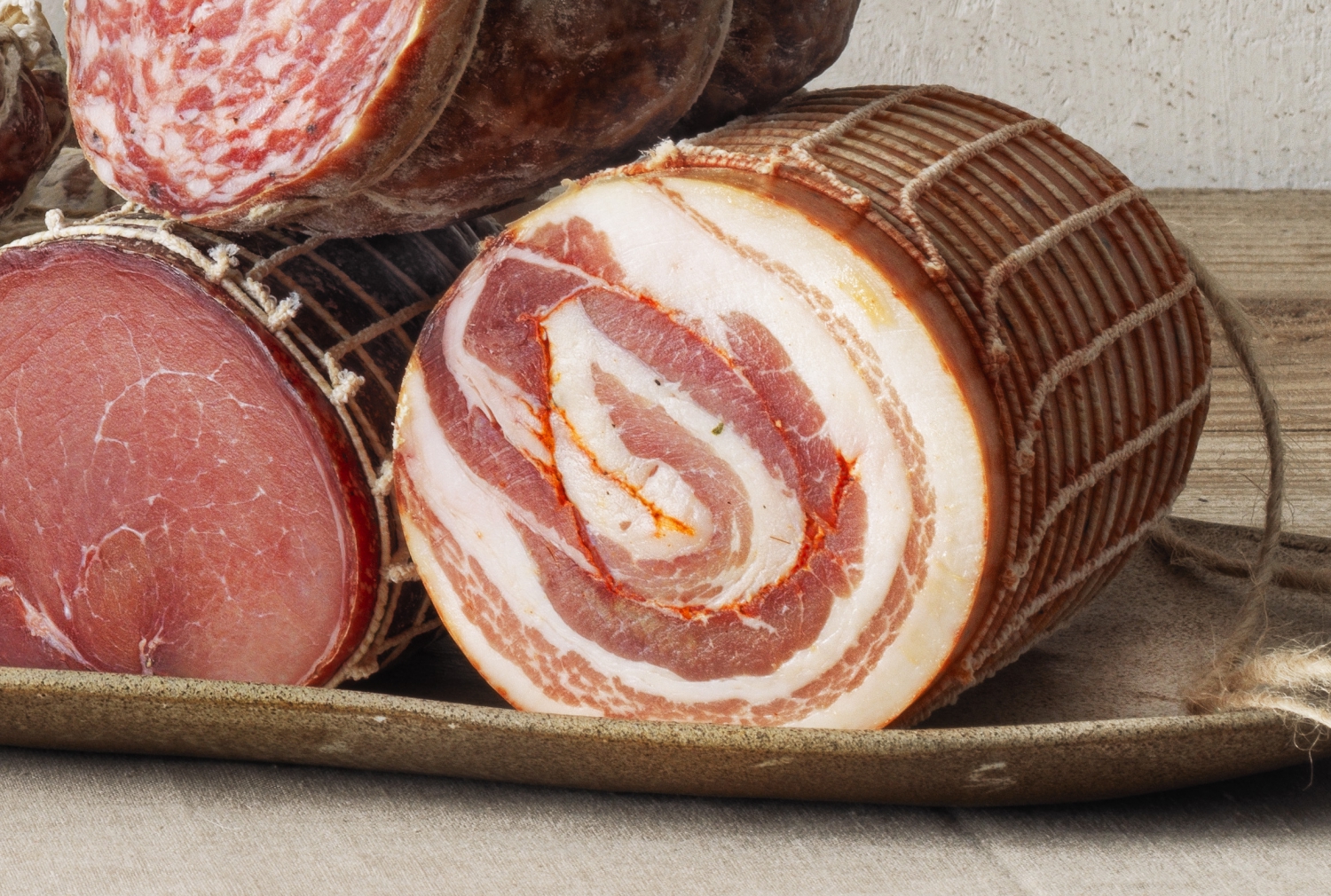 Pancetta arrotolata al peperoncino Prosciuttificio Wolf Sauris